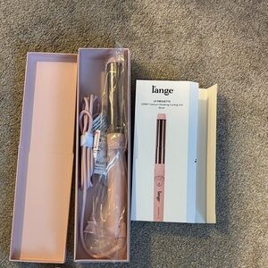 Lange Le Pirouette Curling Iron in Blush  33 mm titanium curling iron-rotating